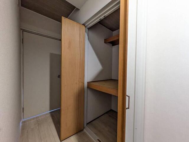 メゾン嵐山（201） 収納