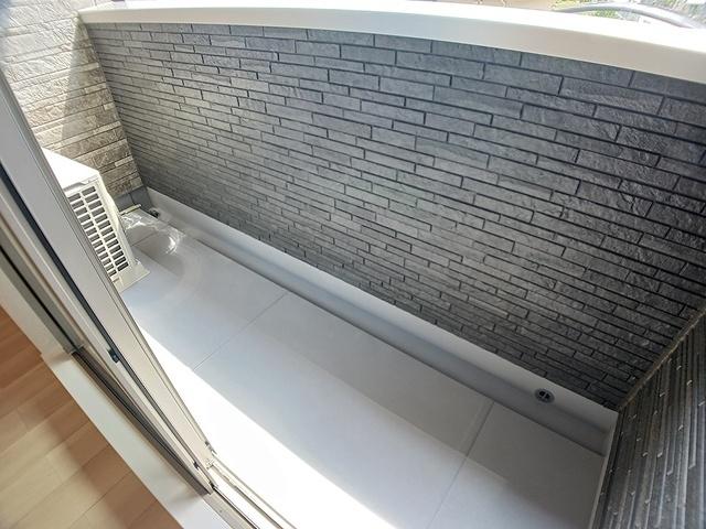 サンセールⅨ　Ａ（202） バルコニー