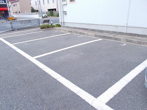 プレッソ新在家（101） 駐車場