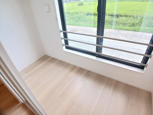 メゾングレーヌ東觜崎駅前Ｂ（103） 玄関