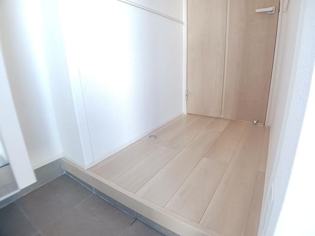 サンリット荒川（103） 玄関