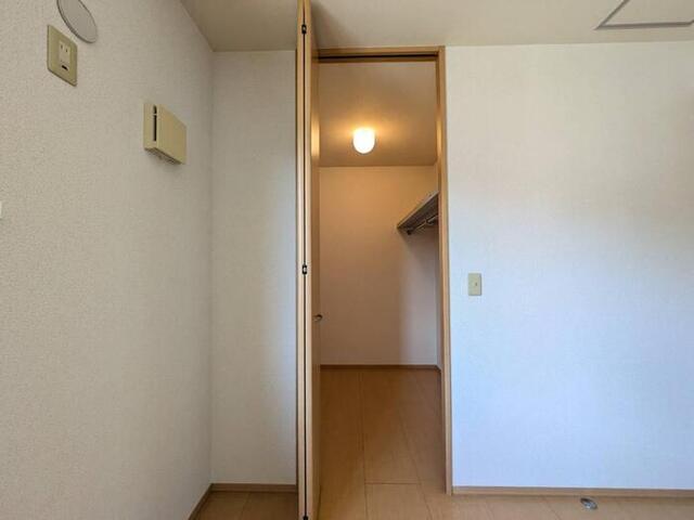 オークスコート西新在家　A棟（3番館） 収納