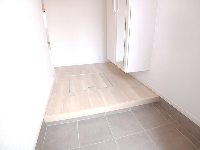 チェリーチ東同心町（102） 玄関