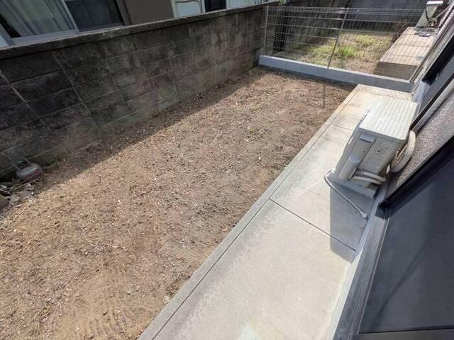 モントン（101） 庭