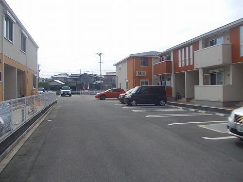 シン．シン．ハウスＣ（103） 駐車場