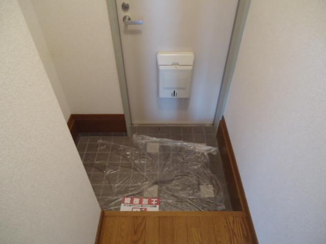 プチシャトー御立 玄関