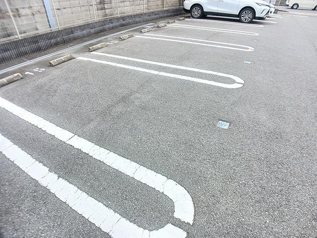 エスペランサ白鷺（103） 駐車場
