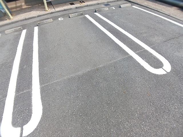ピクシーズタウンⅠ（102） 駐車場