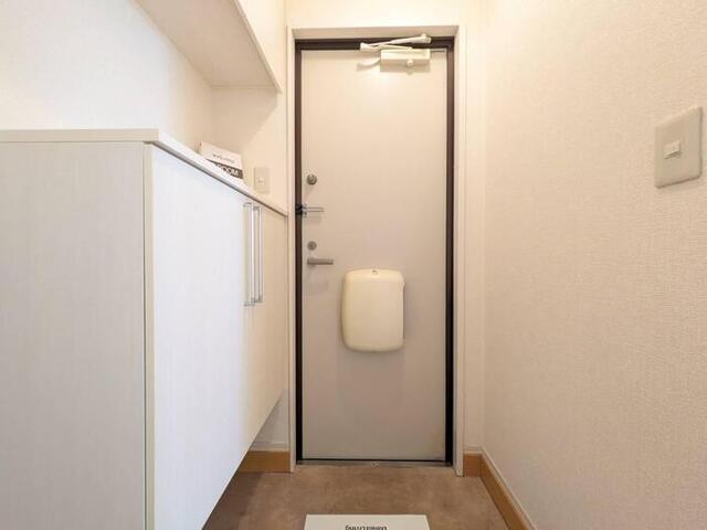 グランモア航　Ｂ棟（101） 玄関