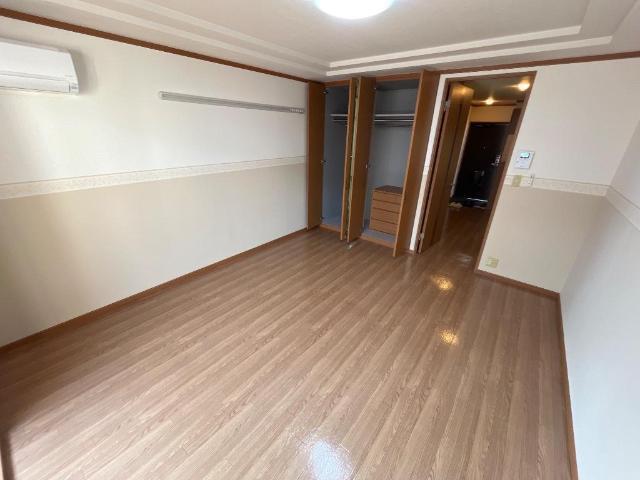リバーサイドレジデンス 部屋画像