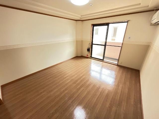 リバーサイドレジデンス 部屋画像
