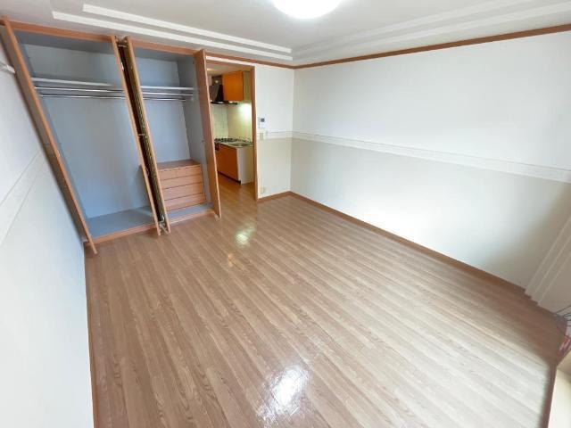 リバーサイドレジデンス 部屋画像