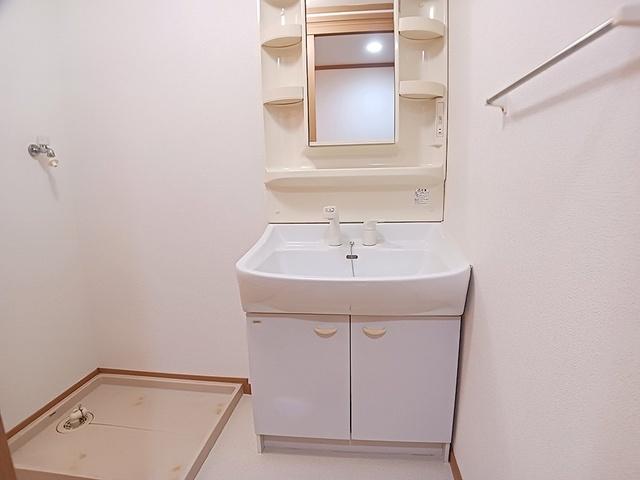 サニーパレスＣ（103） 収納