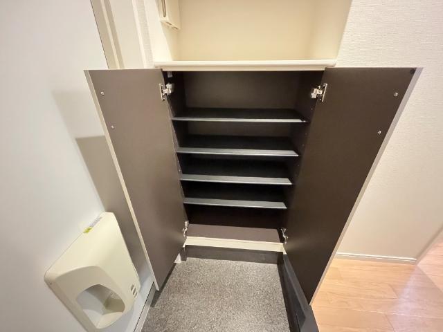 アルティア 玄関