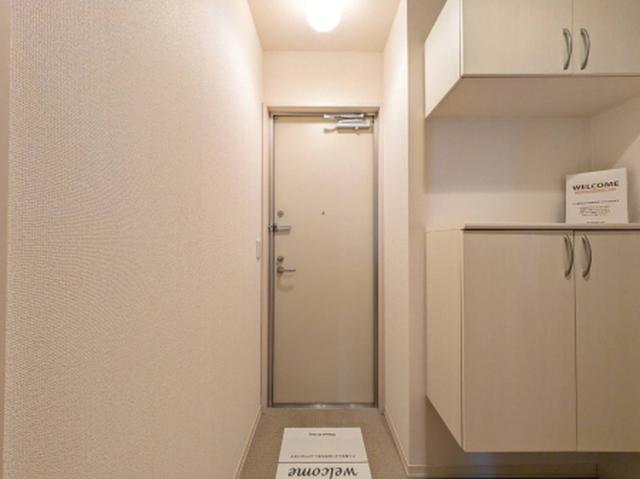 ラベニール（301） 玄関