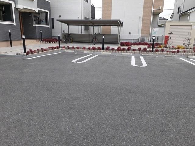 ラフィーネ和なごみ（203） 駐車場