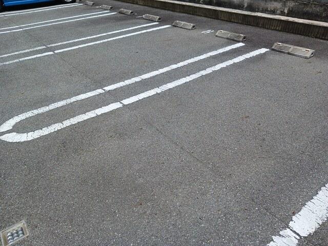 エスペランサ白国Ⅰ（103） 駐車場