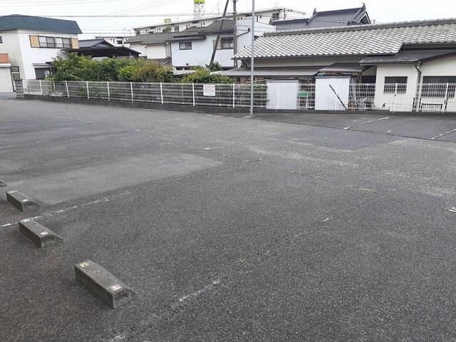ニューシティＫ＆Ｍ（203） 駐車場
