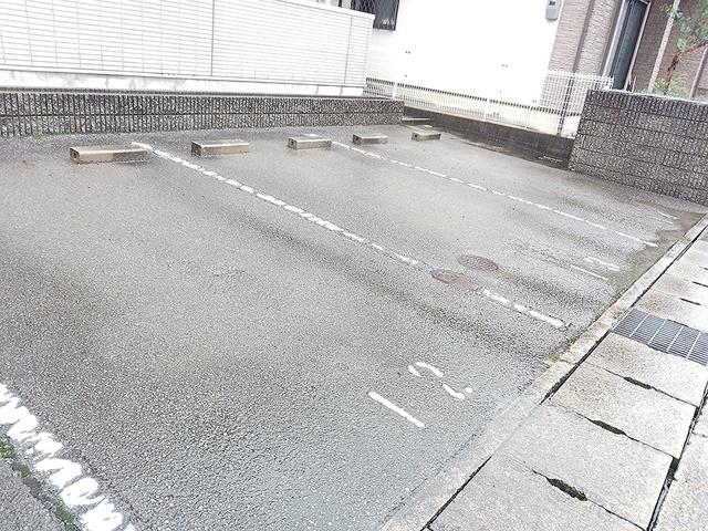 サンフレッチェ南条Ｂ（205） 駐車場