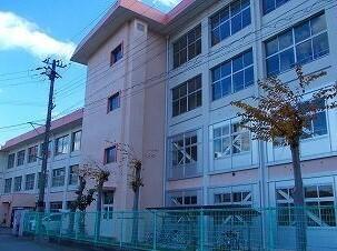 花田小学校：1000m
