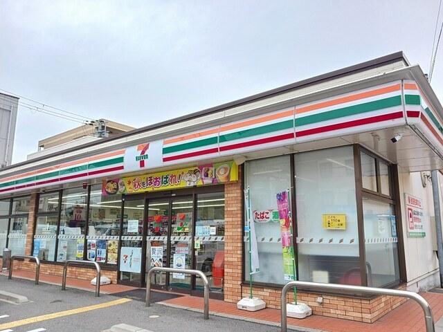 セブンイレブン：280m