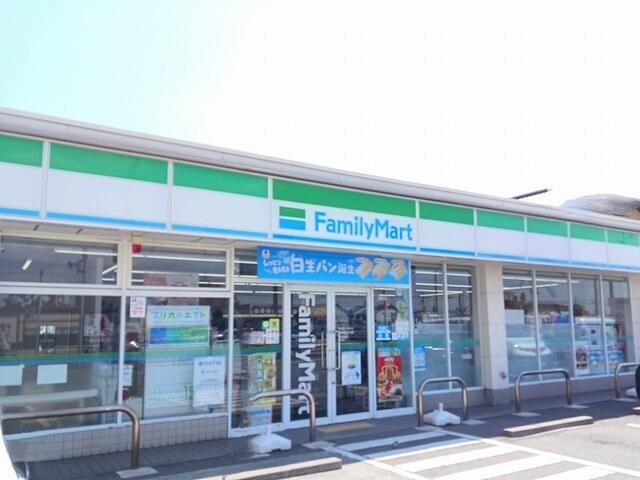 ファミリーマート：650m