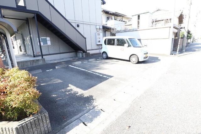 サーフェイス夢前川（101） 駐車場