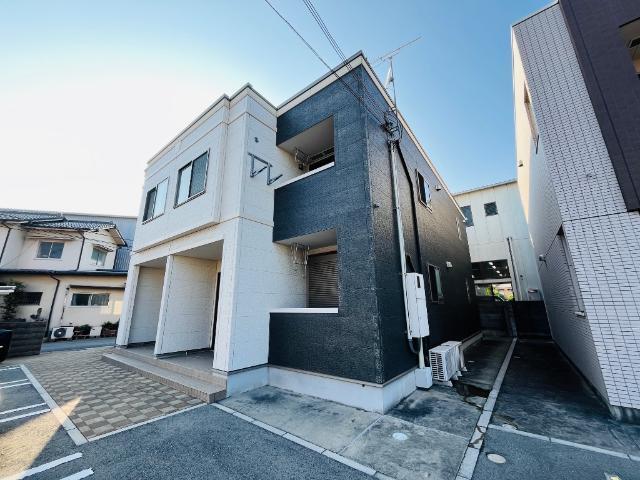 Ｗｅｓｔ　ＨｏｕｓｅⅡ 物件画像