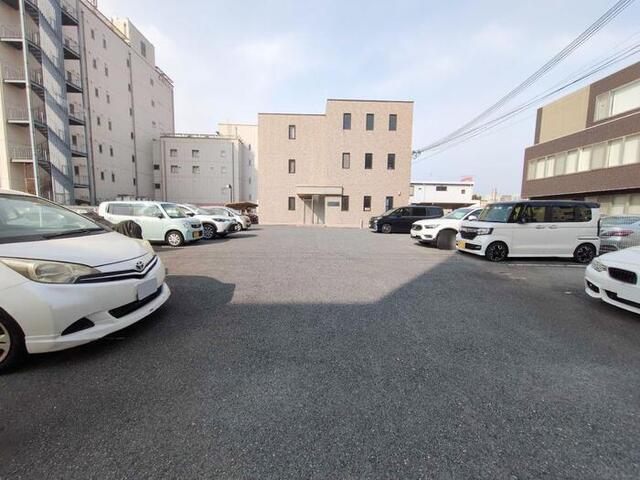 フィオーレ北条（205） 駐車場