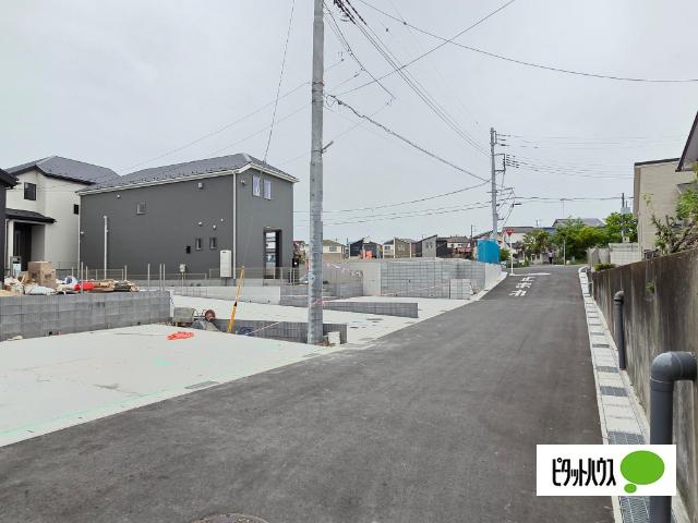 『LiGNAGE』　木更津市祇園　第１期　７号棟 前面道路含む現地写真