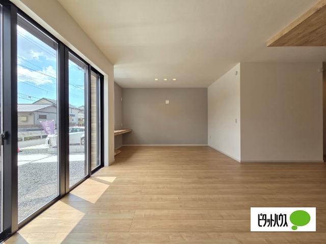 『KEIAI TERRACE』　木更津市幸町２期　４号棟　 キッチン