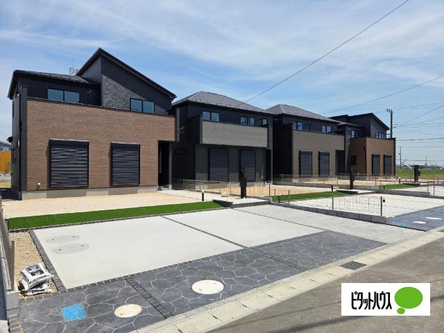 『GRAFARE』　木更津市牛込　全8棟　4号棟 前面道路含む現地写真