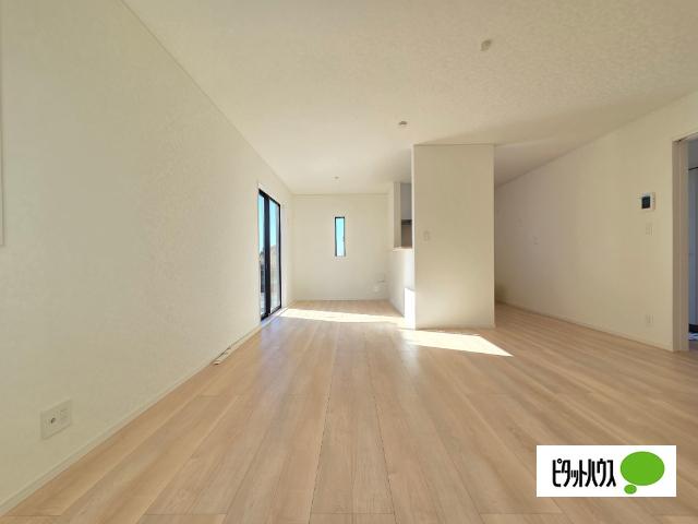 CRADLE GARDEN 木更津市高柳  3号棟 リビング