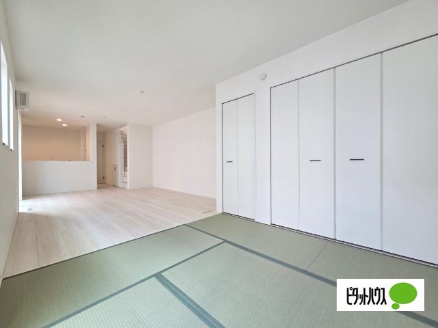 LiGNAGE　木更津市清見台東2丁目　1号棟 リビング
