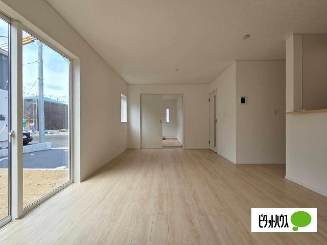 CRADLE GARDEN 木更津市高柳  1号棟 リビング