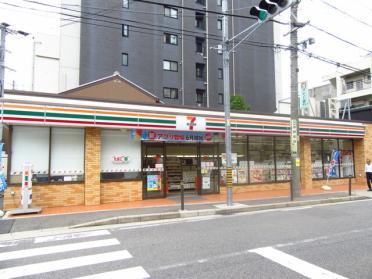 セブンイレブン名古屋泉1丁目店：84m