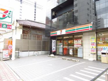 セブンイレブン名古屋丸の内2丁目店：4m