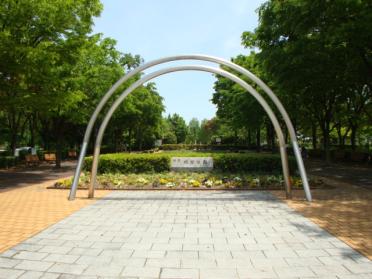 朝宮公園：601m