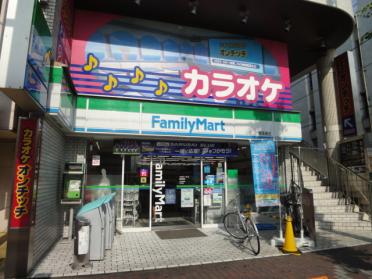 ファミリーマート豊国通店：379m