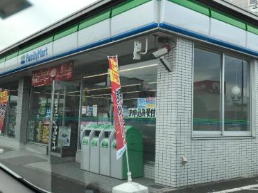 ファミリーマート枇杷島警察署前店：580m