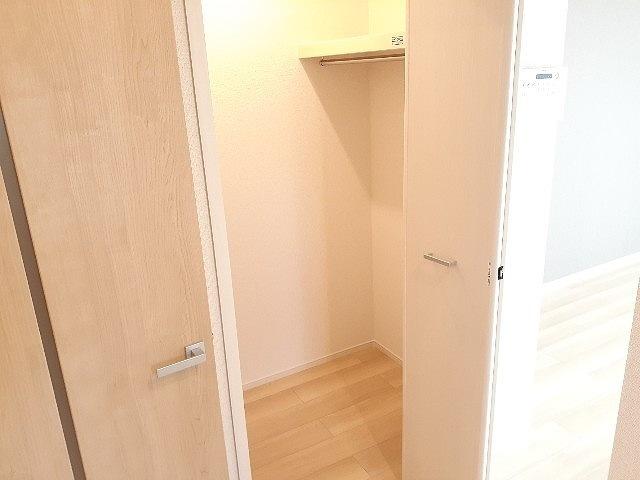 ジュネス（102） 収納