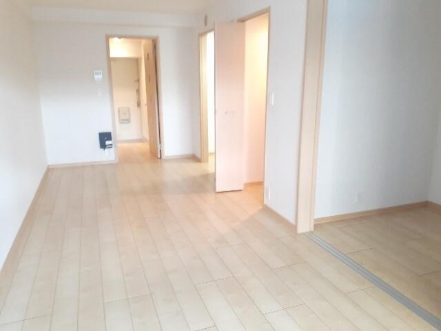 ラフレシール　ドゥ（102） 室内
