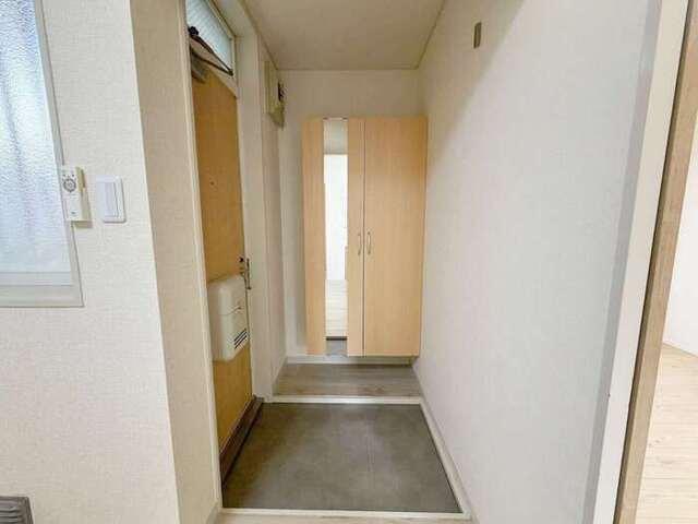 エルひょうたん山　Ｂ（105） 玄関
