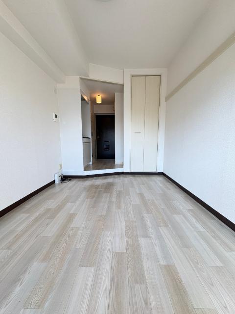 G1ビル浅間町（505） リビング