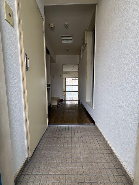 ラッキーキャット（601） 玄関