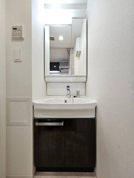 ディアレイシャス名古屋太閤通Ⅲ（1101） 洗面