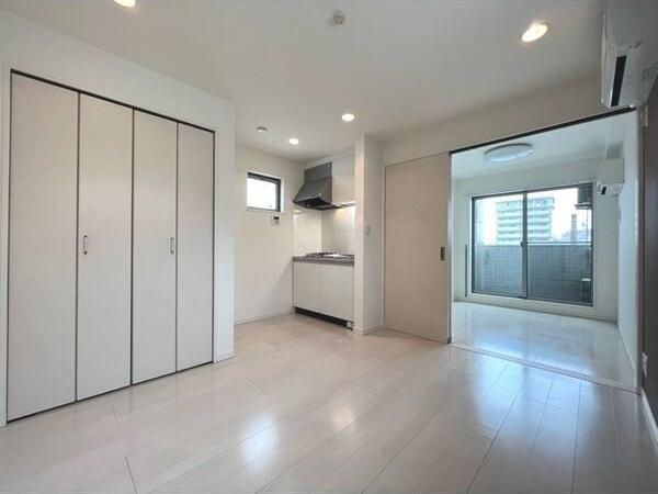 CASA FIORE 浅間町（301） リビング
