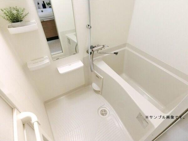 プレサンス名古屋STATIONルミアス（206） バス／シャワー