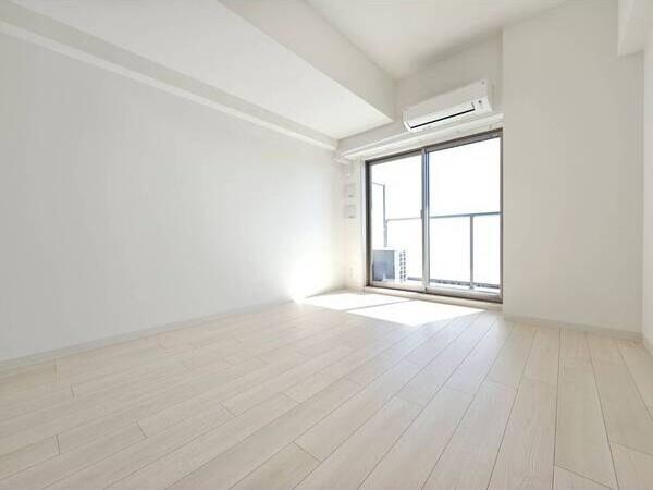 ディアレイシャス名古屋太閤通Ⅳ（301） リビング