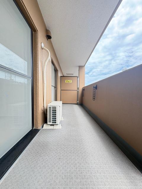 ヒルトップ藤ヶ丘（4B） バルコニー